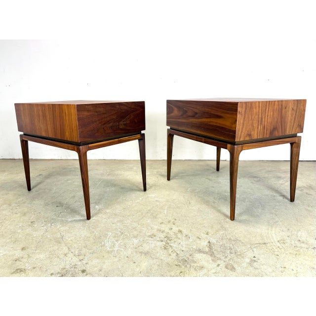 Mid Century Modern Two-Drawer Walnut Nightstands / Side Tables Restored For Sale In New York - Image 6 of 12
