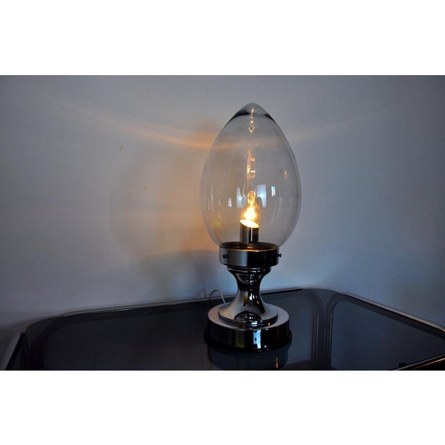 Very beautiful Membrane table lamp designed and produced in murano, italy in the 1960s. This object is a true work of art...