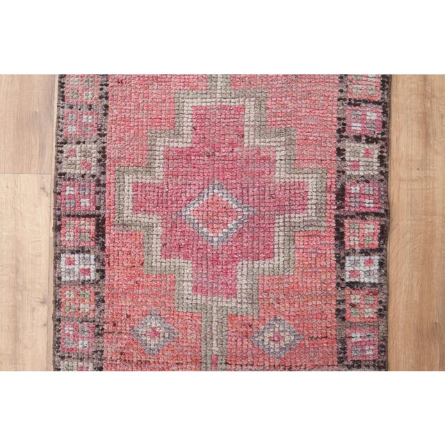 Textile Antique Vintage Turkish Oushak Handmade Wool Cotton Pink Runner Rug For Sale - Image 7 of 11