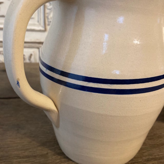 Mid 20th Century Vintage Signed Marshall Pottery Stoneware Pitchers With Double Cobalt Stripes-Set of 2 For Sale - Image 5 of 12