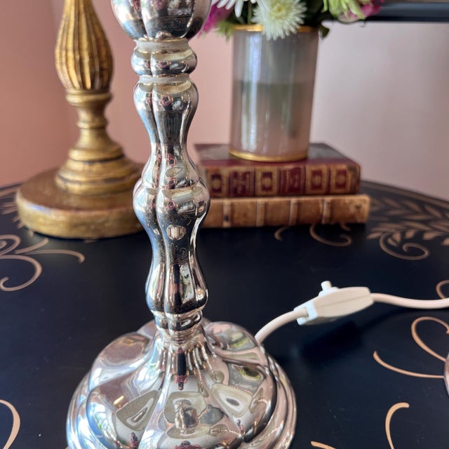 English Pair of vintage silverplate candlestick lamps with original silk shades with bead trim // Euro fitter lamp shades // elegant pair of lamps For Sale - Image 3 of 10
