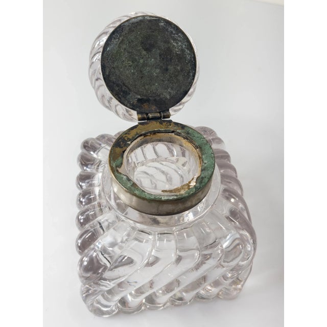 Transparent Early 20th Century American or French Baccarat Style Amethyst Pressed Glass Inkwell For Sale - Image 8 of 12
