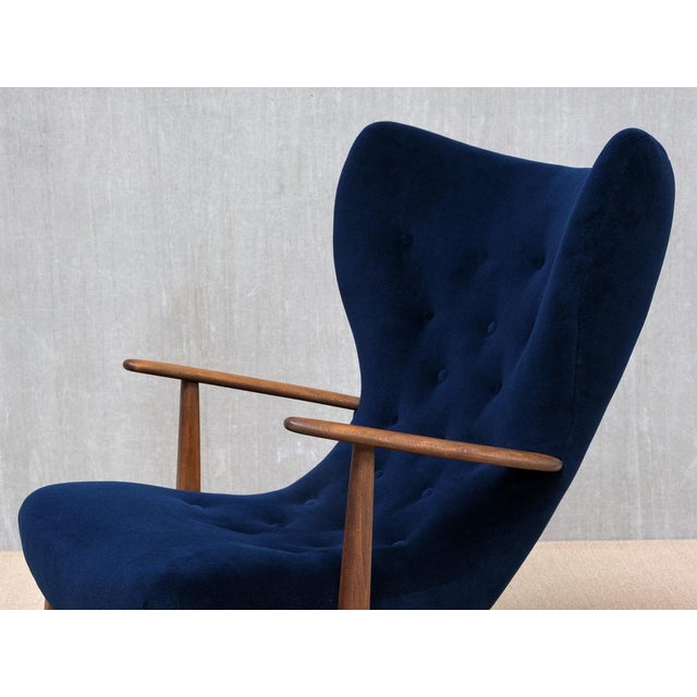 Pragh Armchair in Navy Pierre Frey Velvet from Madsen & Schübel, Denmark, 1950s For Sale - Image 6 of 15