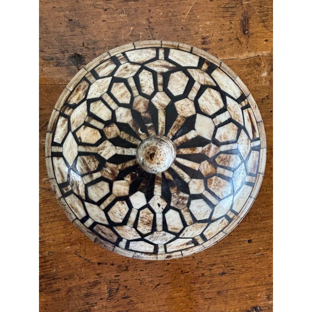 English Maitland-Smith Tessellated Bone Spherical Lidded Trinket Box For Sale - Image 3 of 8