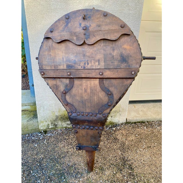 Magnificent, very old blacksmith's bellows made of wood and leather in superb condition. Dimensions: Height 133 cm, Width...
