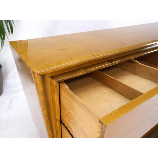 Edmond J. Spence Lacquered Blond Birch 6 Drawer Swedish Mid-Century Modern Dresser Credenza Mint For Sale - Image 4 of 15