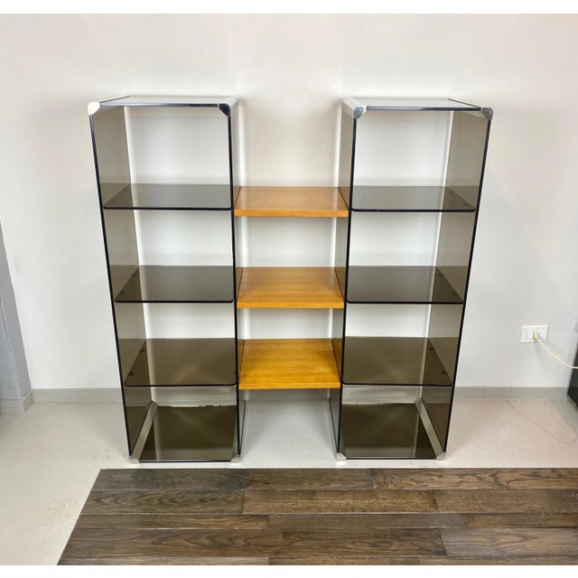 Chrome, Smoked Glass & Wood Bookshelf Étagère by Gallotti & Radice, Italy, 1970s For Sale - Image 4 of 15