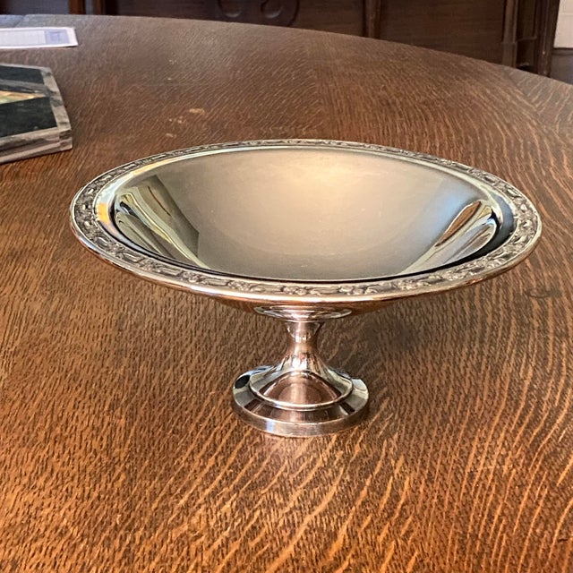 Traditional Oneida Compote Silverplated Bowl "Park Lane" Pattern For Sale - Image 3 of 9