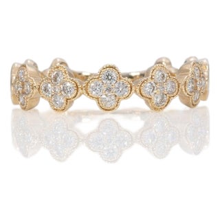 Diamond Band Ring With Earth-Mined Diamonds Accents in Solid 14k Gold, Size 6.75 For Sale