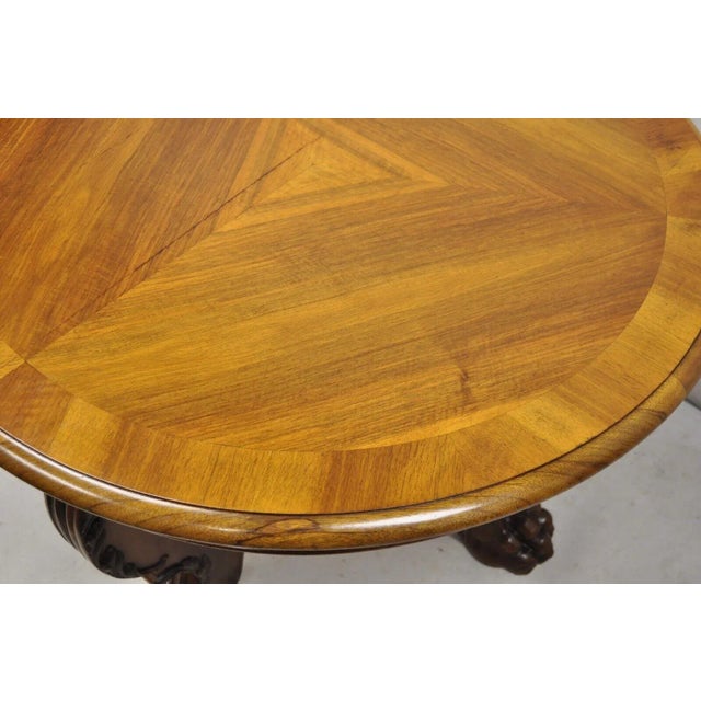 1900s Antique German Renaissance Revival Carved Walnut Paw Feet Round Center Table For Sale - Image 11 of 12