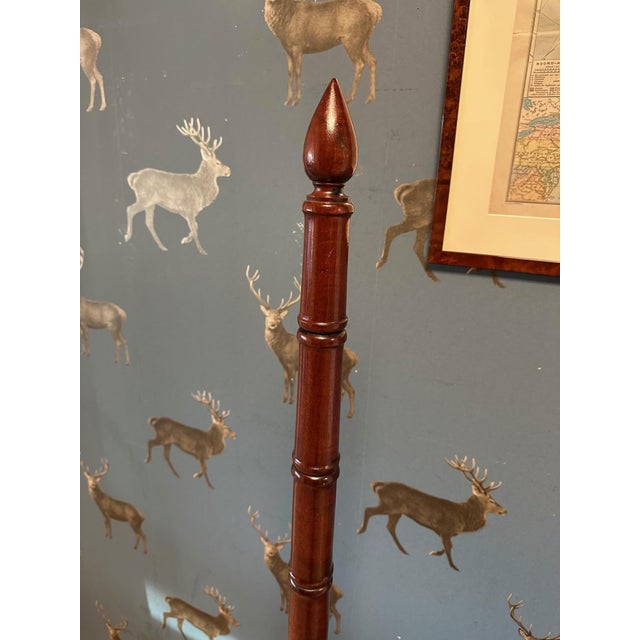 Mahogany library steps with green leather inlay on the steps. Origin: England Period: 20th century Dimensions: 50cm x 50cm...