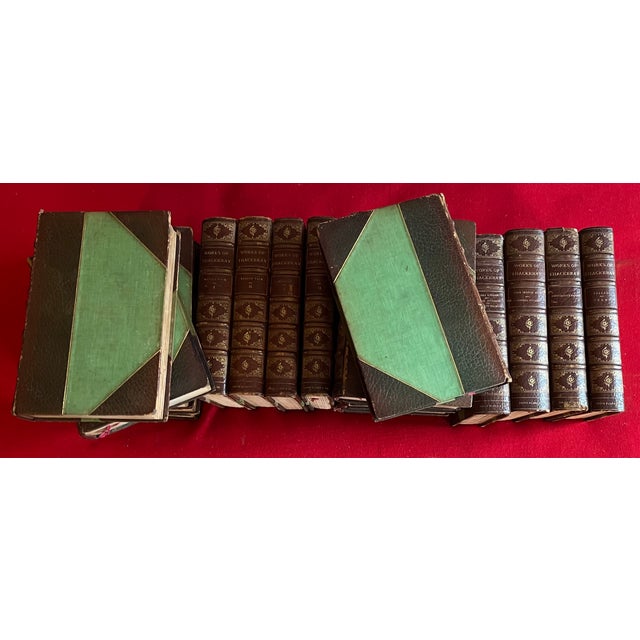 Fine leather bindings - The Works of William Makepeace Thackeray - 18 volumes. London, Smith Elder & Co, 15 Waterloo...