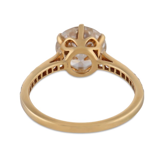 Gia 2.56 Carat Round Brilliant Cut Diamond 18k Yellow Gold Engagement Ring, Size 6.5 For Sale In Los Angeles - Image 6 of 6