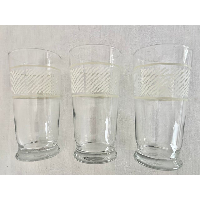 Transparent Vintage Pfaltzgraff Sierra Glassware 16oz Iced Tea/Water Tumbler White Embossed Leaf Set of 3 For Sale - Image 8 of 10