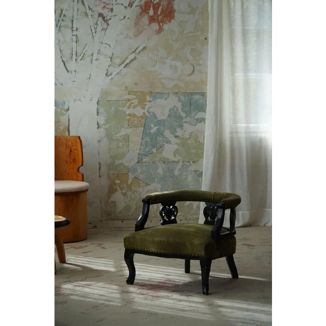 English Victorian Chair in Velvet & Wood, Late 19th Century For Sale - Image 6 of 13