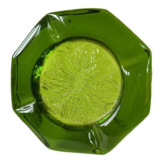 Mid-Century Modern 9" Emerald Green Blenko Glass Party Cigar Ashtray or Catchall For Sale