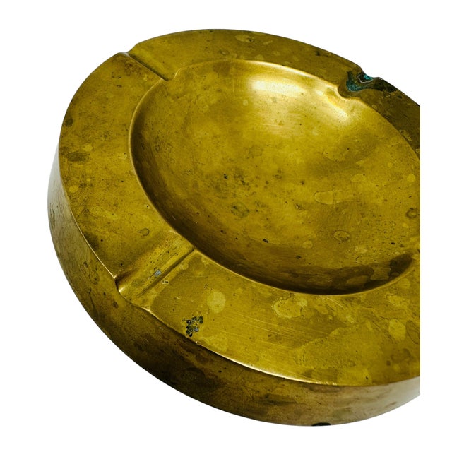 Metal Pair of Vintage 1950s Italian Solid Brass Ashtrays, Heavy Cast 12oz Mid Century Modern Catchall Dishes, Original Patina Hollywood Regency For Sale - Image 7 of 16