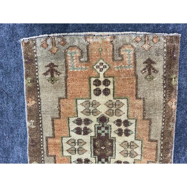 Contemporary Turkish Yastik Rug 1'7" x 2'9" For Sale - Image 3 of 5