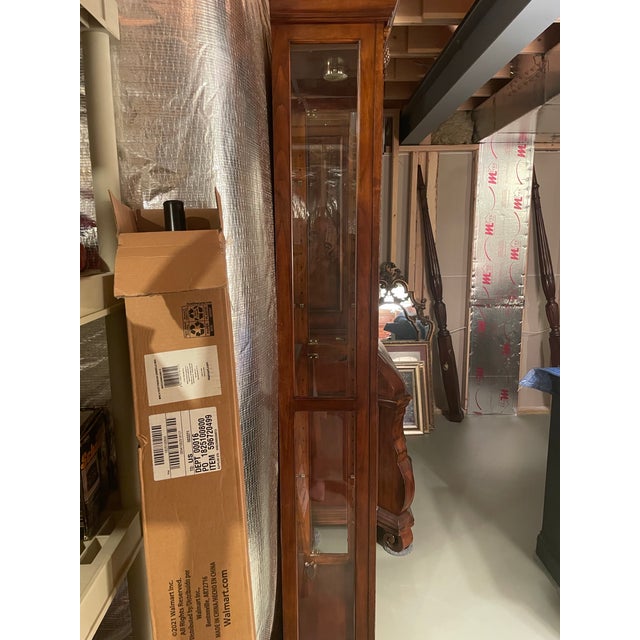 1920s Traditional Curio Cabinet For Sale - Image 4 of 6