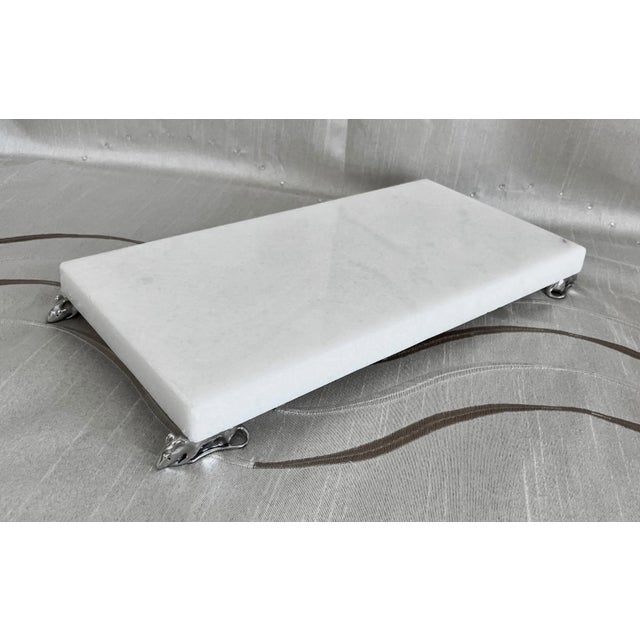 Mice-Footed Charcuterie/Cheese White Marble Board & Tool Set- 4-Pieces, Circa 1990 For Sale In Austin - Image 6 of 12