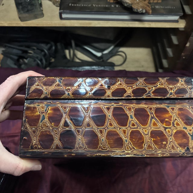 Honeycomb Pattern Lacquer Box 9x9x3.5" For Sale - Image 4 of 11