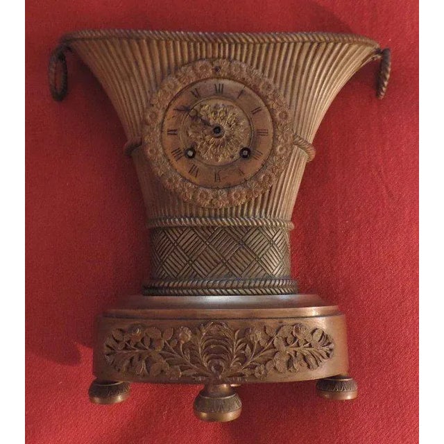 1825 Charles X Period French Empire Gilt Bronze 'Flower Vase' Mantle Clock For Sale - Image 4 of 8