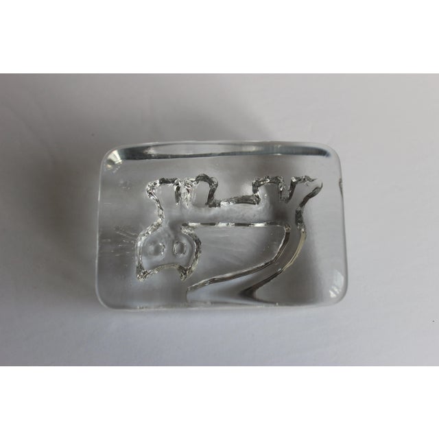 Mid Century Modernist Glass Cat Paperweight Modernist Art Glass Cube, Scandinavian Style For Sale - Image 9 of 10