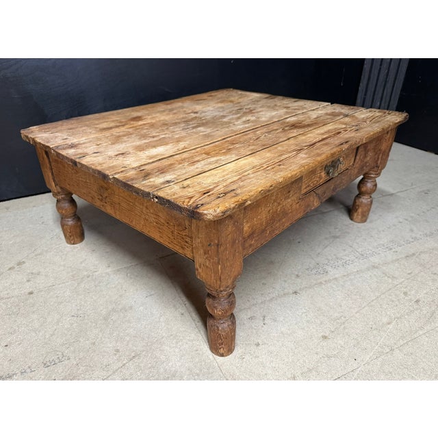 1920s Vintage Rustic Pine Coffee Table, 1925 For Sale - Image 5 of 9