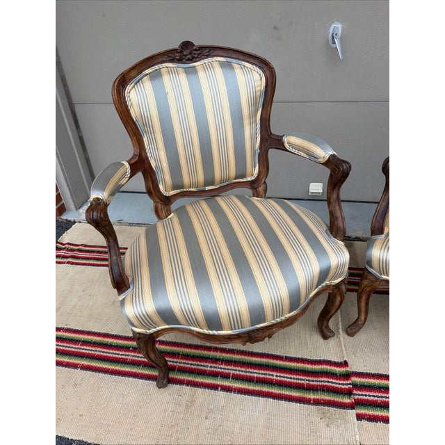 French Provincial Pair of 18th Century French Louis XV Walnut Fauteuils, Carved Provincial Armchairs For Sale - Image 3 of 18