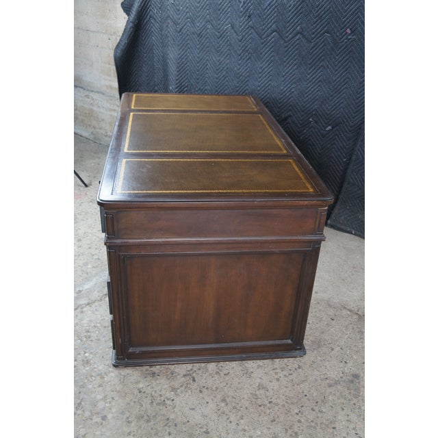 Brown Sligh Furniture Late 20th Century Tooled Leather Executive Office Library Desk For Sale - Image 8 of 14
