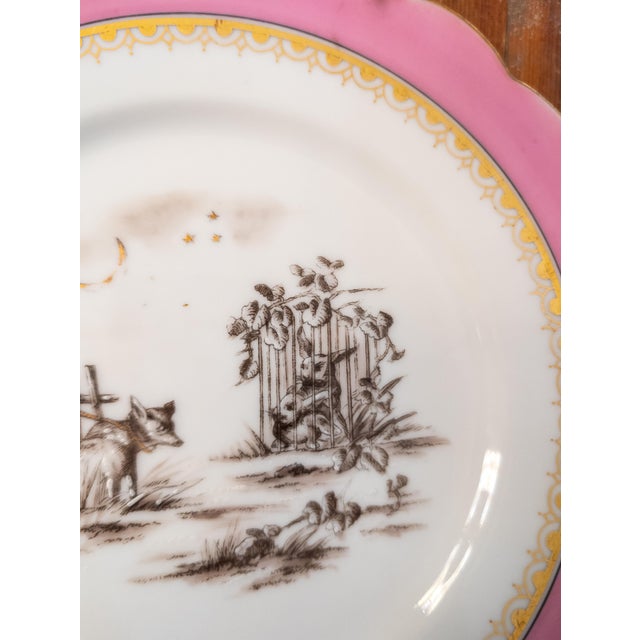 Ceramic 19th Century Pair of Pink and Gold Decorative Wall Plates With Grisaille Scenes For Sale - Image 7 of 12
