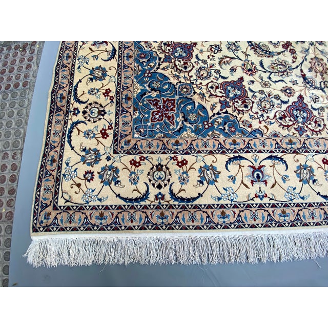 Persian Isfahan Fine Silk and Wool Rug 8'6 X 11'10 For Sale - Image 4 of 12