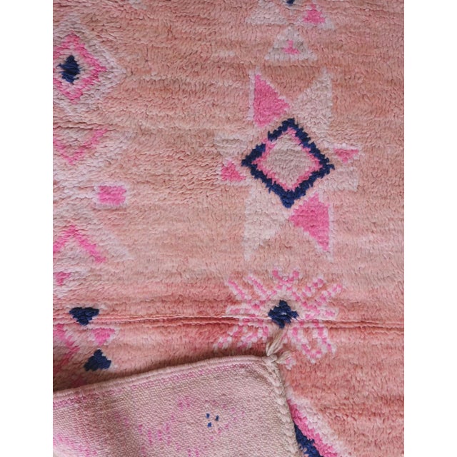 Pink Moroccan Runner Wool Rug - 9.1 X 3.3 Ft For Sale In Cleveland - Image 6 of 8