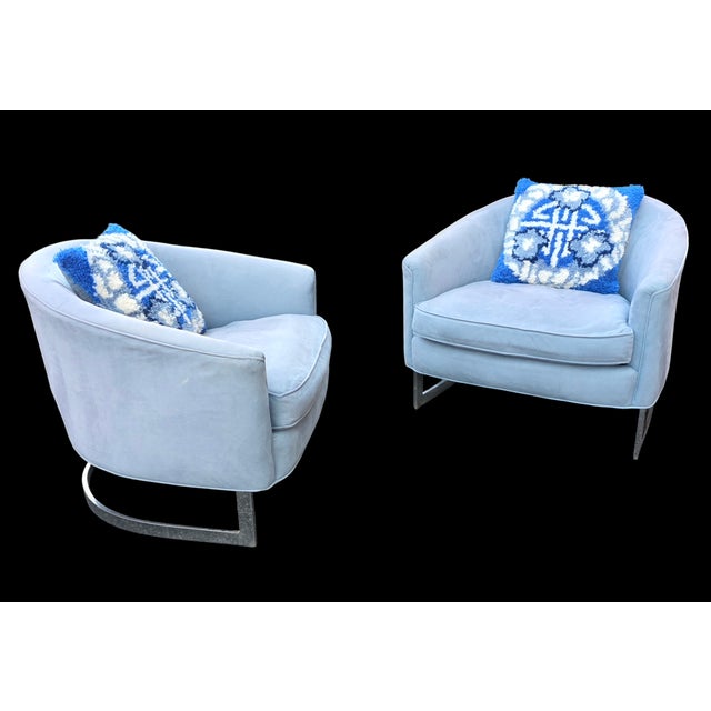 Mid 20th Century Pair of Mid-Century Chrome Strap Barrel Lounge Chairs Attributed to Finn Andersen for Selig For Sale - Image 5 of 15