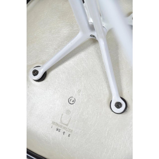 Mid-Century La Fonda Dining Chairs and Table by Charles and Ray Eames for Herman Miller, 1961, Set of 5 For Sale - Image 17 of 18