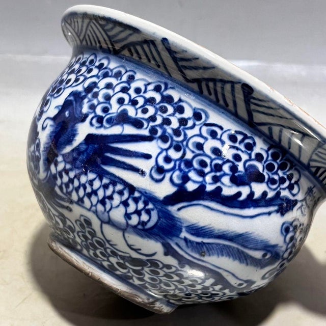 Ceramic Blue and White Phoenix & Grape Porcelain Bowl, Chinoiserie Decor Basin For Sale - Image 7 of 9