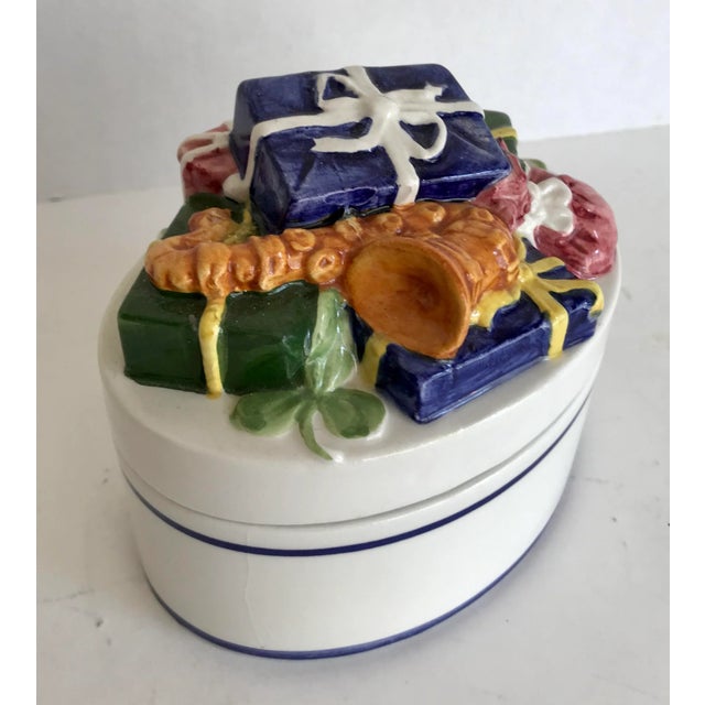 Traditional Late 20th Century Italian Porcelain Lidded Box With Wrapped Presents Detail For Sale - Image 3 of 9