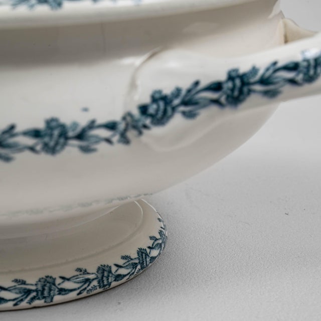 20th Century Belgian Special Edition Porcelain Tureen With Lid For Sale - Image 9 of 18