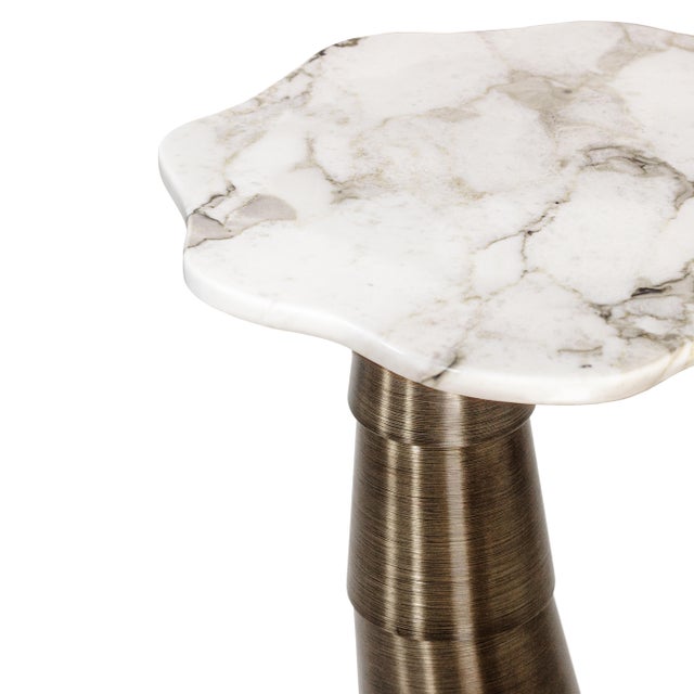 Contemporary Palm Side Table in Calacatta Marble and Bronzed Brushed Brass by InsidherLand For Sale - Image 3 of 4