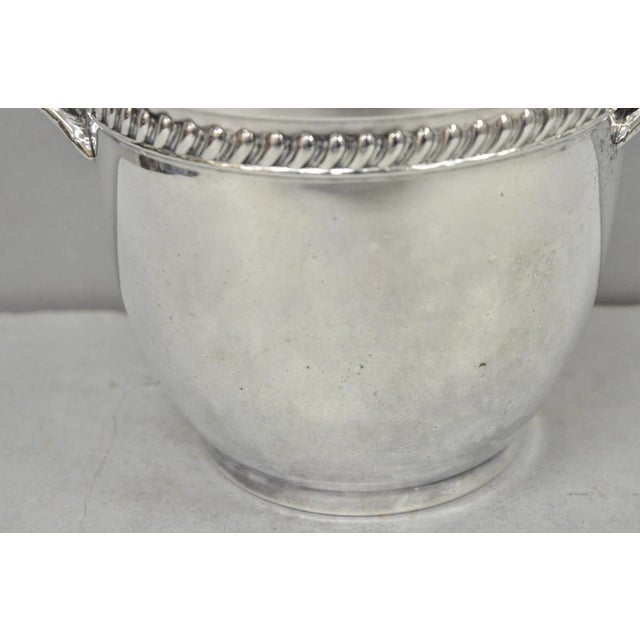 Vintage Sheffield Victorian Silver Plated Glass Lined Bar Ice Bucket W/ Lid For Sale In Philadelphia - Image 6 of 15