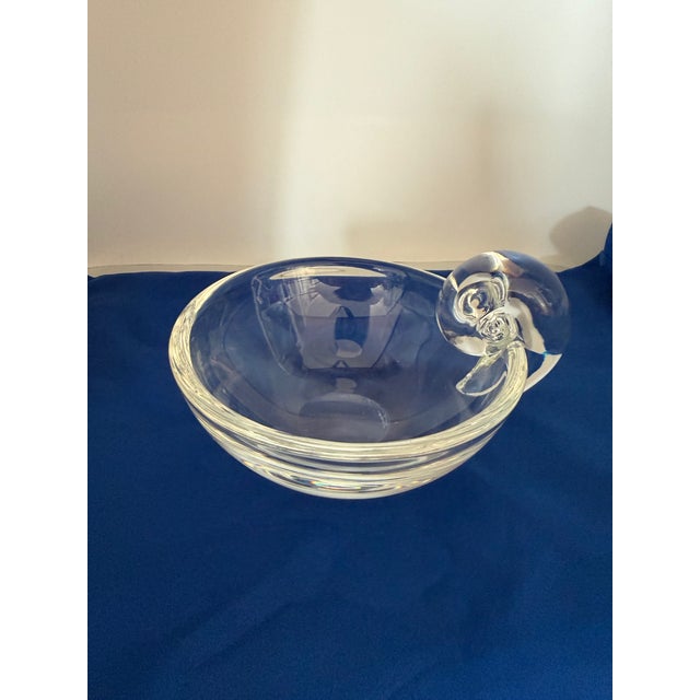 Whether it's nuts, olives, candy--or simply decor--this Steuben glass bowl is a delight. A vintage collectible, the iconic...