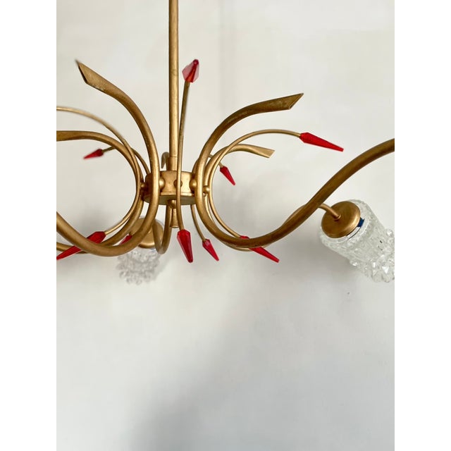 Mid-Century Modern French Atomic Chandelier with Red Acrylic Glass Accents and Textured Glass Shades, 1960s For Sale - Image 4 of 13