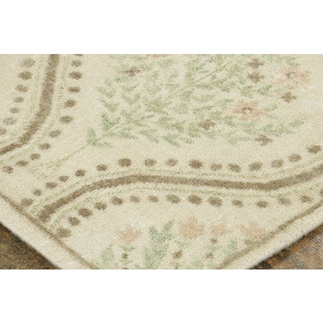 2020s Contemporary Block Print Floral Natural Silk Square Rug by Rug & Kilim, India For Sale - Image 5 of 8