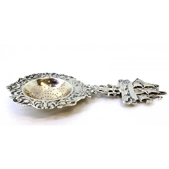 Silver Tea Strainer with Reliefs, Applications and Caravel Cut-Out Handle For Sale - Image 6 of 8