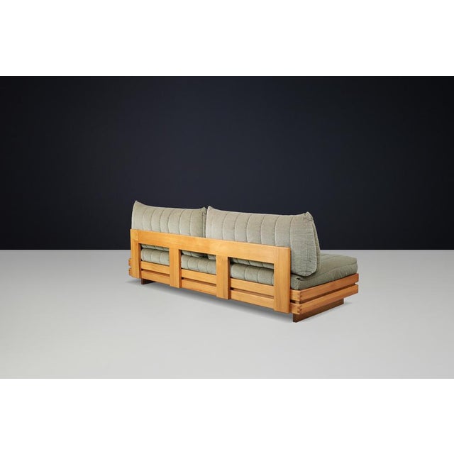 Vintage Lounge Chair and Two-Seater Sofas in Elm and Olive Green Upholstery from Maison Regain, 1970s, Set of 3 For Sale - Image 10 of 18