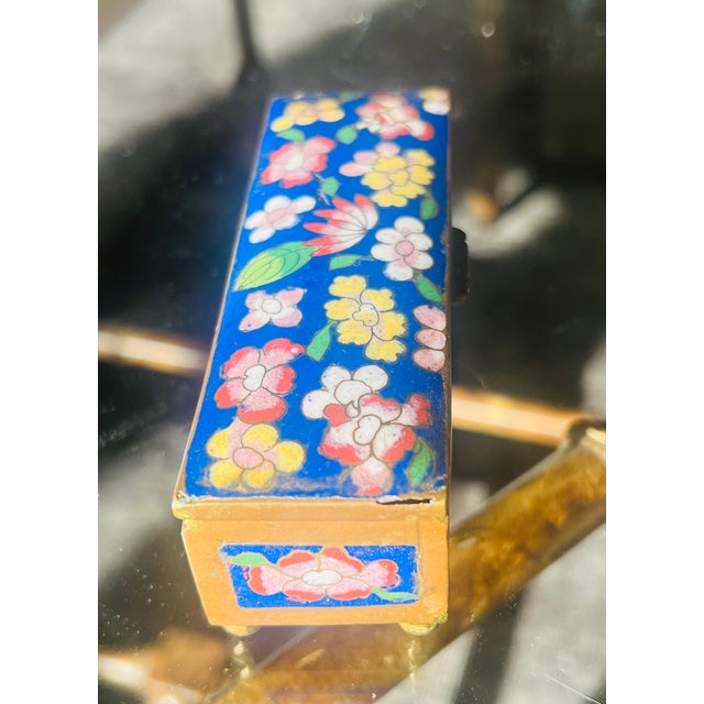 Mid 20th Century Vintage Chinese Cobalt Blue Floral Cloisonné Stamp Box With Three Compartments For Sale - Image 5 of 11