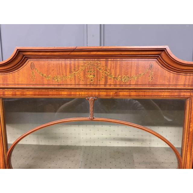 Wood Inlaid Satinwood Display Cabinet from Maple & Co., 1900s For Sale - Image 7 of 18