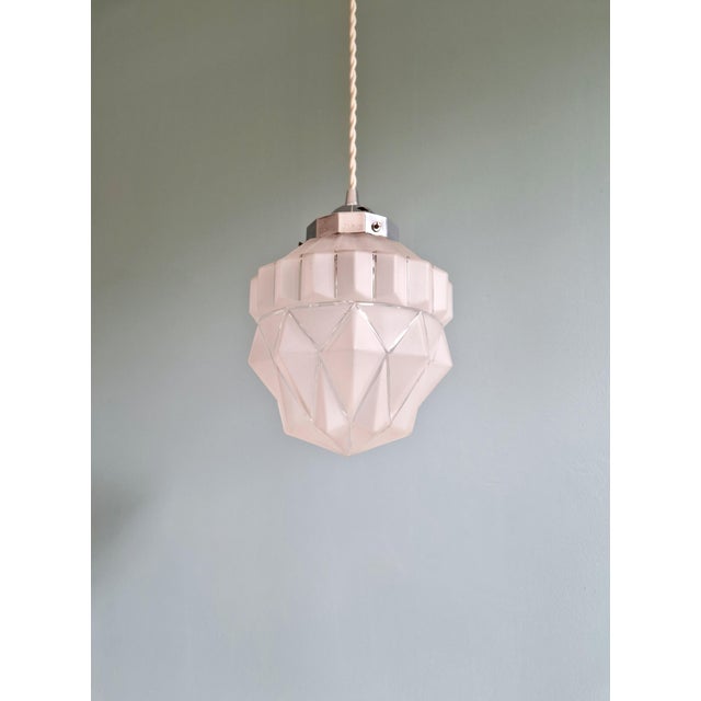Silver Art Deco Frosted Glass Pendant Light, 1930s For Sale - Image 8 of 10