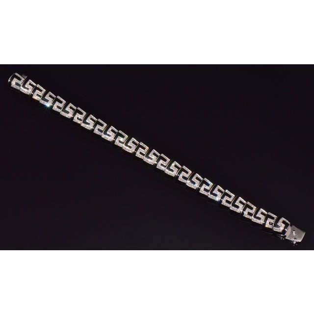 Late 20th Century Authentic Roberto Coin Cobra 1.78ct Diamond & Black Enamel Bracelet in Solid 18k White Gold For Sale - Image 13 of 16