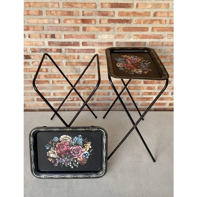 Mid-Century Black Metal Serving Trays on Folding Stand from CrestLine, 1960s, Set of 2 For Sale - Image 10 of 15